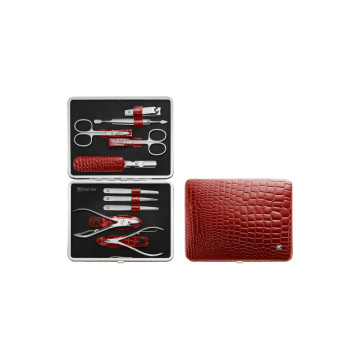 Маникюрный набор Zwilling 10 пр. INOX красный отделка "крокодил"
